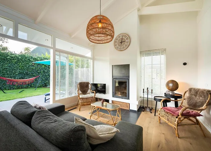 Vakantiehuis Toekomst 23 - - De Strandloper *